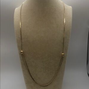 Elegant Gold Necklace
